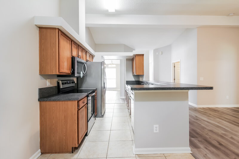 2,135/Mo, 12576 Richfield Blvd Jacksonville, FL 32218 Kitchen View 2