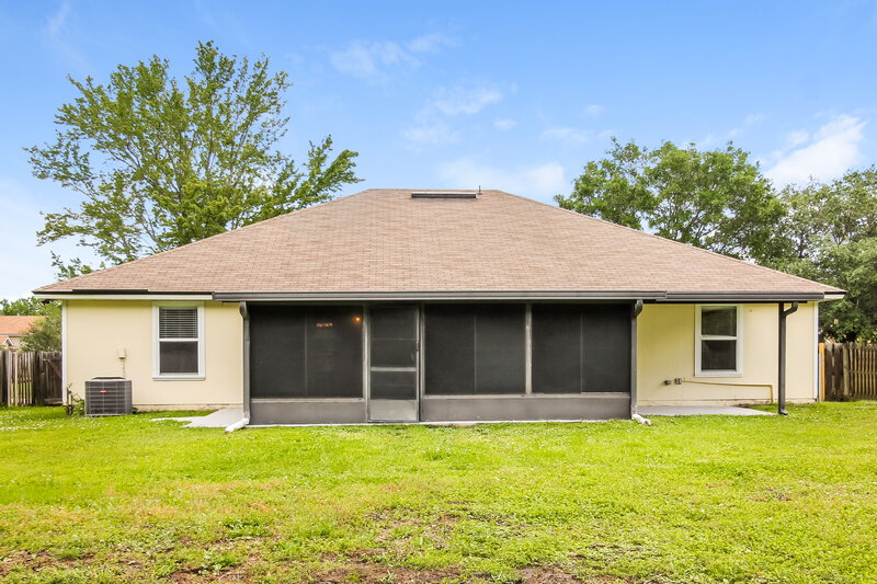 2,135/Mo, 12576 Richfield Blvd Jacksonville, FL 32218 Rear View