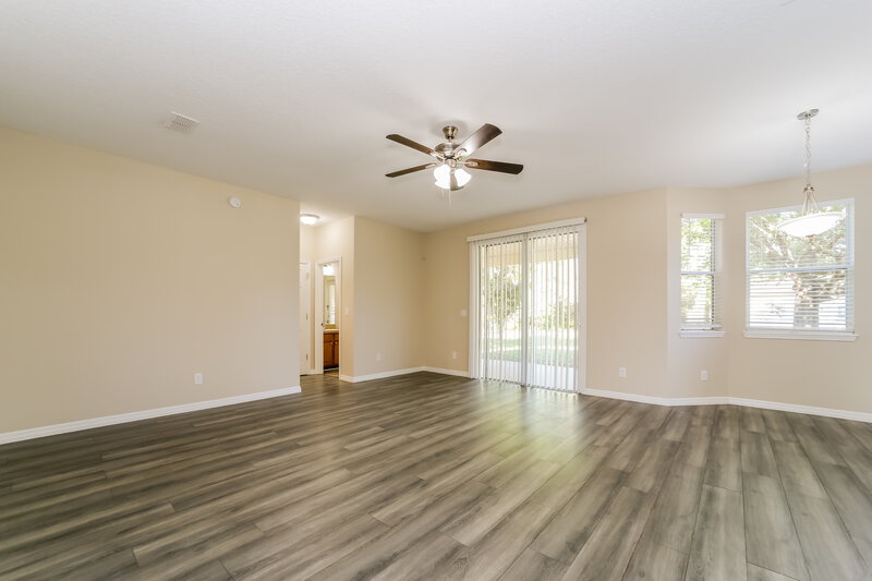 2,685/Mo, 731 E Red House Branch Rd Saint Augustine, FL 32084 Living Room View