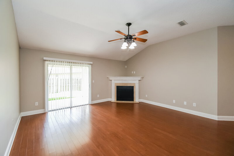 2,090/Mo, 1311 Yellow Jacket Ct Jacksonville, FL 32218 Living Room View