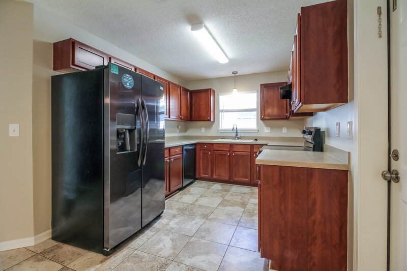 2,125/Mo, 96100 Stoney Glen Ct Yulee, FL 32097 Kitchen View 2