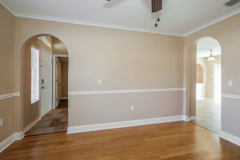 2,065/Mo, 1658 Jayhawk Ln E Jacksonville, FL 32221 Living Room View 2