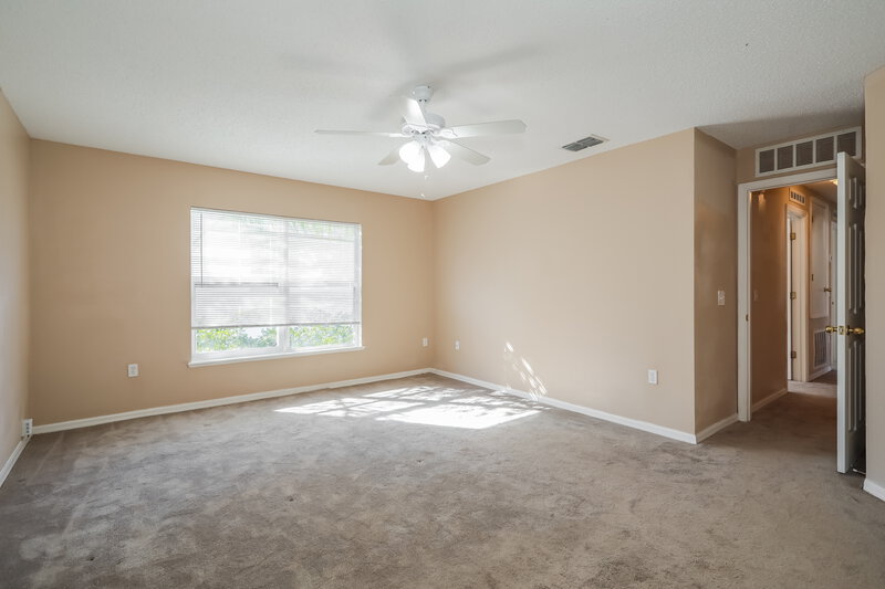 2,065/Mo, 1658 Jayhawk Ln E Jacksonville, FL 32221 Main Bedroom View