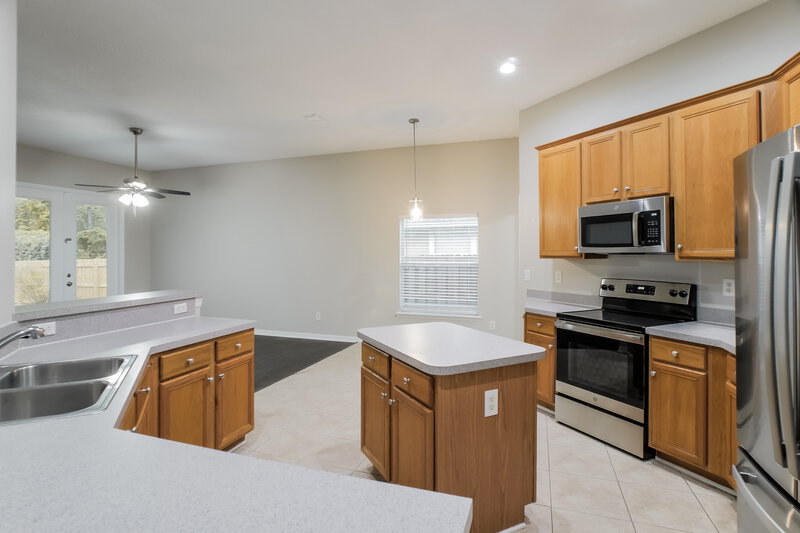 2,770/Mo, 1653 Austin Ln Saint Augustine, FL 32092 Kitchen View 2
