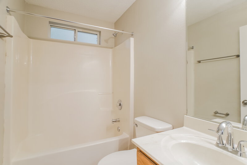 2,770/Mo, 1653 Austin Ln Saint Augustine, FL 32092 Bathroom View 2