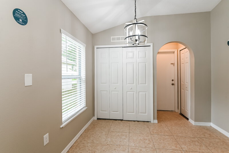 2,055/Mo, 184 King Arthur Ct Saint Augustine, FL 32086 Dining Room View 2