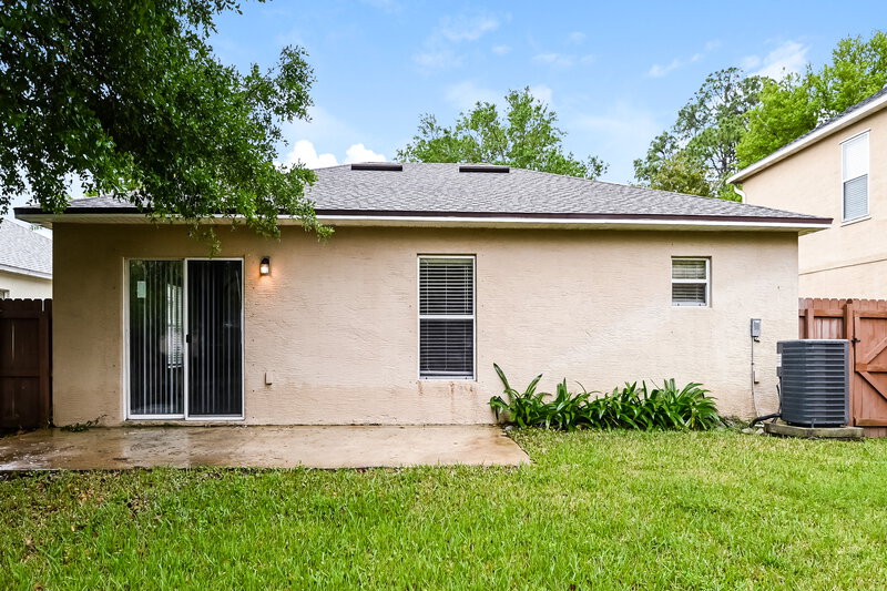 2,055/Mo, 184 King Arthur Ct Saint Augustine, FL 32086 Rear View