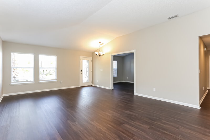 2,290/Mo, 75245 Ravenwood Dr Yulee, FL 32097 Family Room View