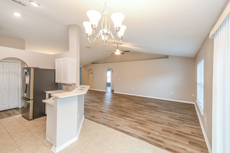 2,620/Mo, 7330 Overland Park Blvd Jacksonville, FL 32244 Dining Room View