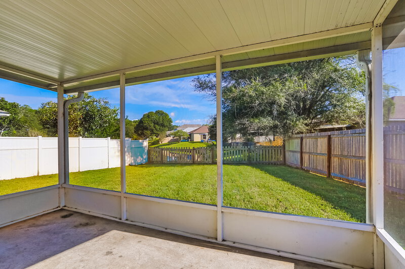2,000/Mo, 5633 English Oak Dr S Jacksonville, FL 32244 Sun Room View