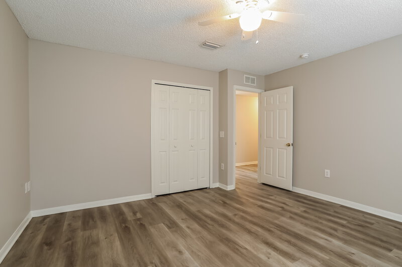 2,000/Mo, 5633 English Oak Dr S Jacksonville, FL 32244 Bedroom View