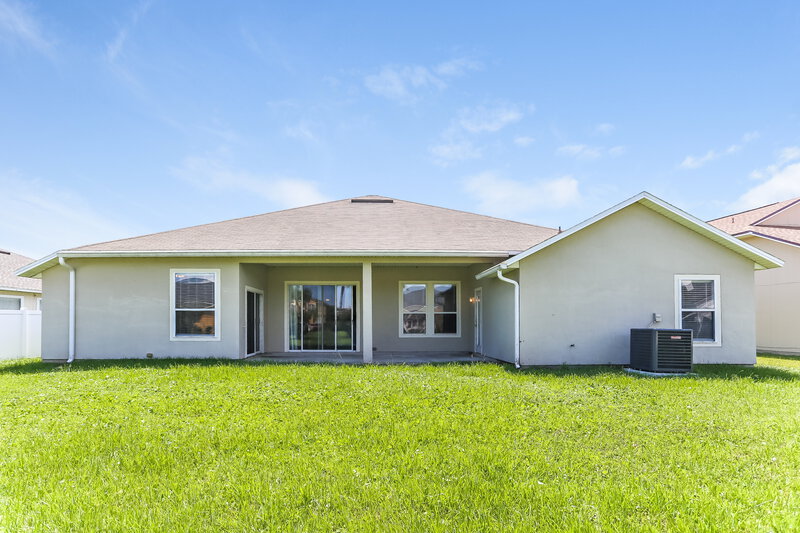 2,055/Mo, 10334 Planters Wood Dr Jacksonville, FL 32218 Rear View