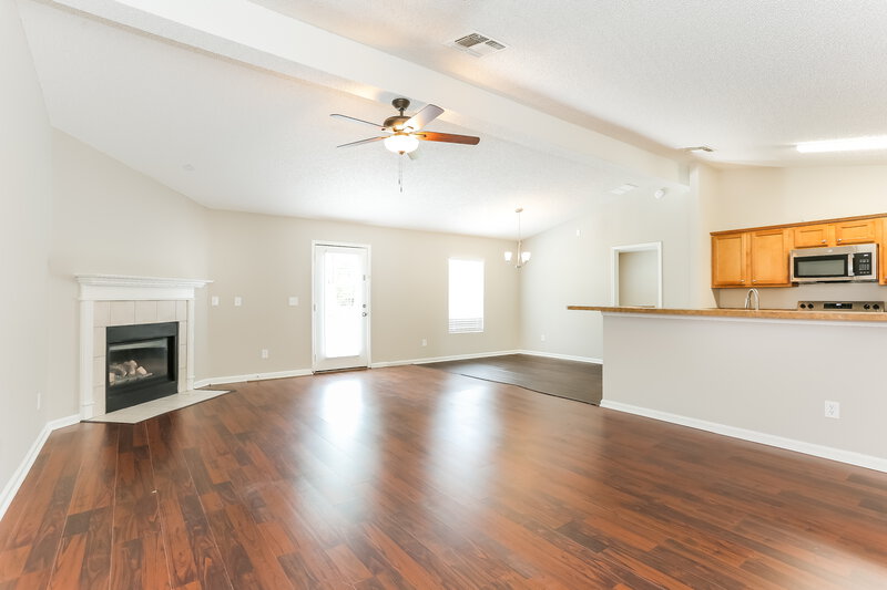 2,310/Mo, 2626 Springwillow Dr Jacksonville, FL 32221 Living Room View