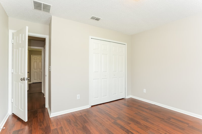 2,310/Mo, 2626 Springwillow Dr Jacksonville, FL 32221 Bedroom View