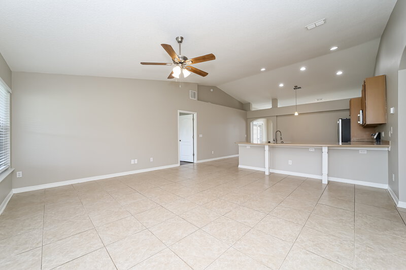 2,655/Mo, 3017 Captiva Bluff Rd N Jacksonville, FL 32226 Living Room View 2