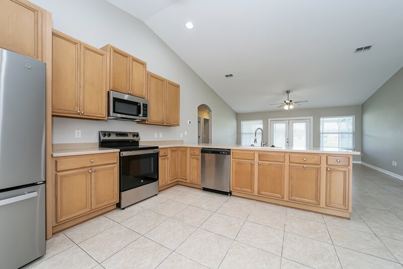 2,655/Mo, 3017 Captiva Bluff Rd N Jacksonville, FL 32226 Kitchen View 2