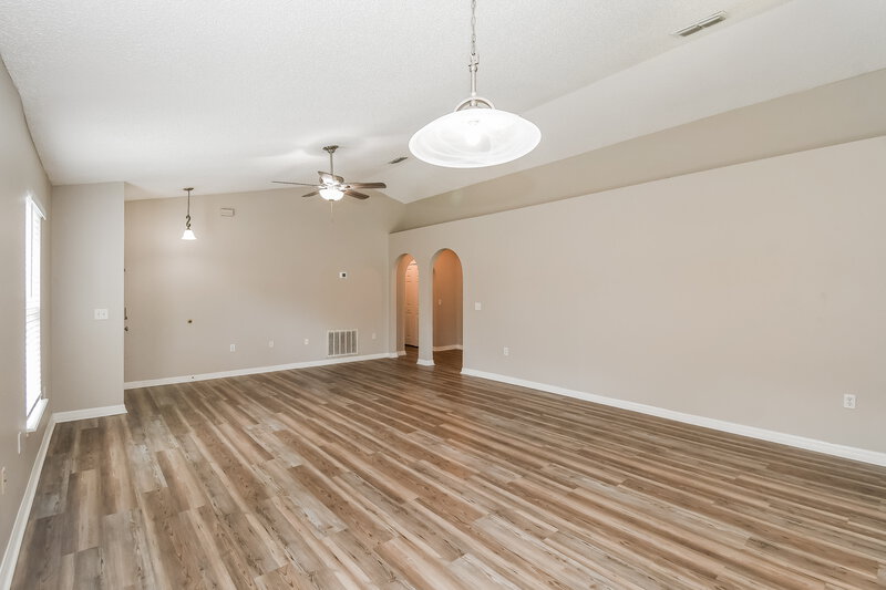 2,450/Mo, 3608 Alec Dr Middleburg, FL 32068 Dining Room View