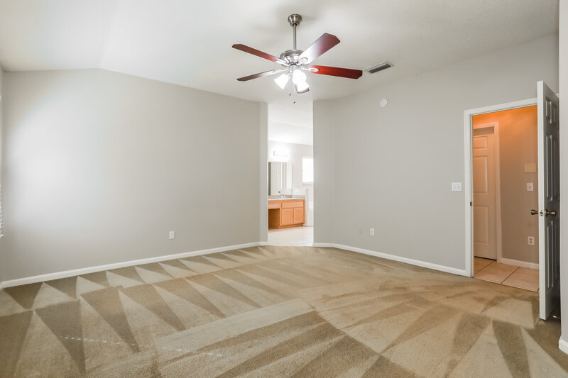 2,005/Mo, 515 Charles Pinckney St Orange Park, FL 32073 Main Bedroom View 2