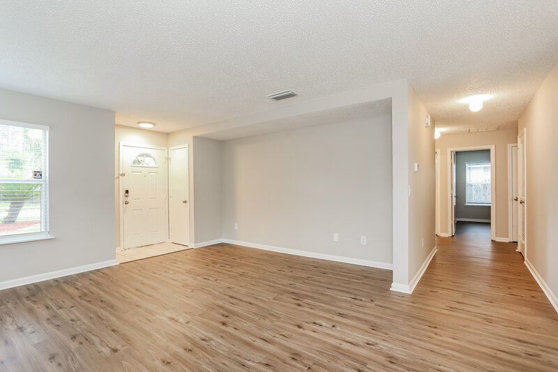 1,795/Mo, 5736 Birds Nest Ln Jacksonville, FL 32222 Living Room View