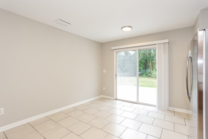 1,795/Mo, 5736 Birds Nest Ln Jacksonville, FL 32222 Dining Room View 2