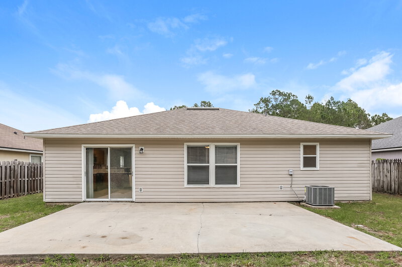 1,795/Mo, 5736 Birds Nest Ln Jacksonville, FL 32222 Rear View