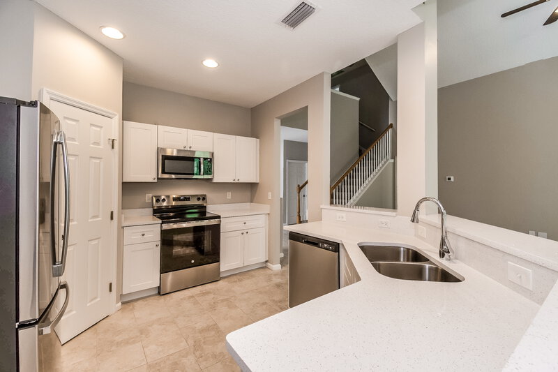 2,535/Mo, 96197 Ridgewood Cir Fernandina Beach, FL 32034 Kitchen View 2