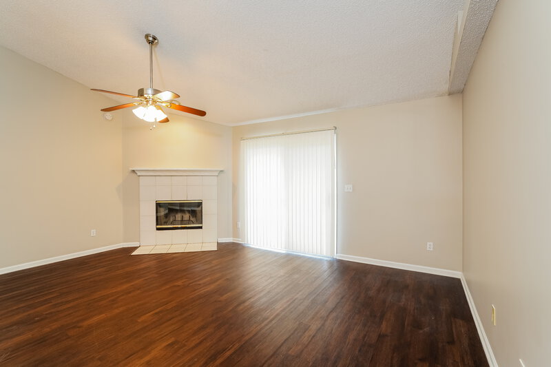 1,895/Mo, 3095 Seth Dr Green Cove Springs, FL 32043 Living Room View