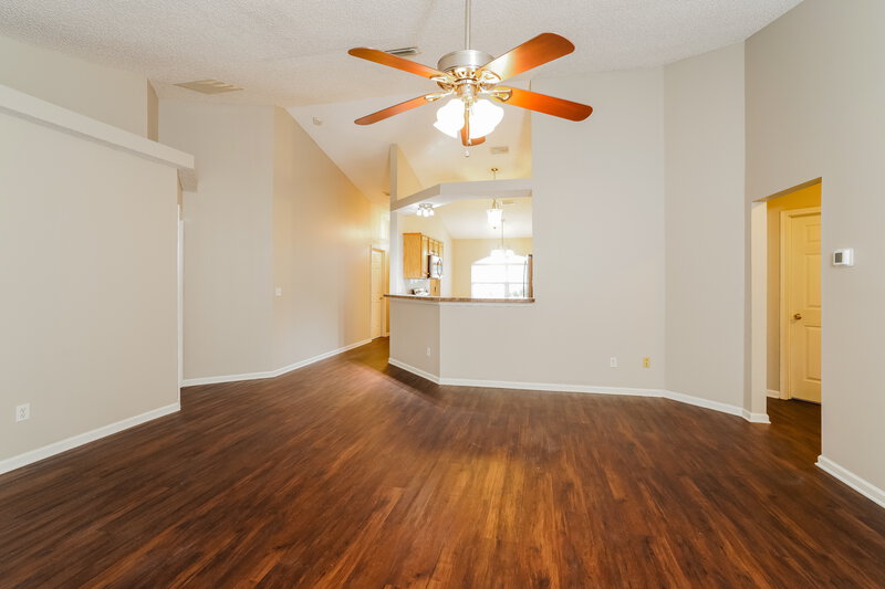 1,895/Mo, 3095 Seth Dr Green Cove Springs, FL 32043 Living Room View 3