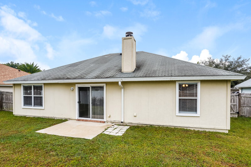 1,895/Mo, 3095 Seth Dr Green Cove Springs, FL 32043 Rear View