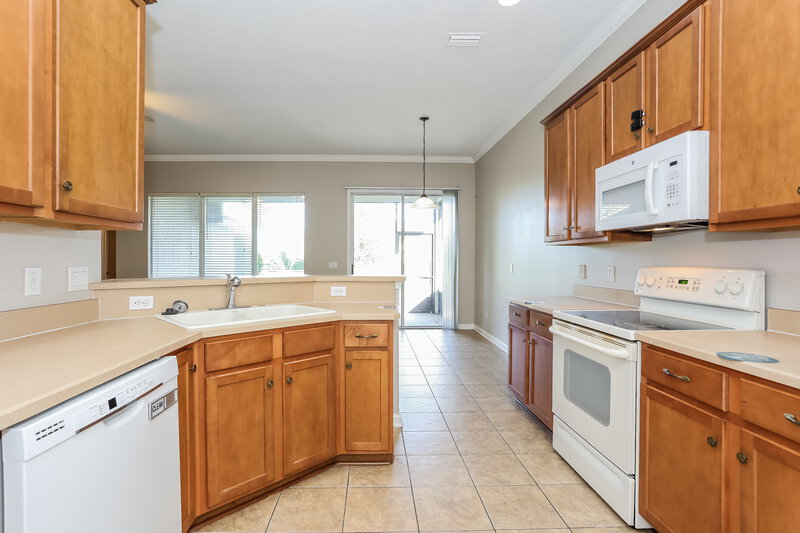 3,200/Mo, 13609 Canoe Ct Jacksonville, FL 32226 Kitchen View