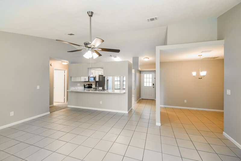 1,785/Mo, 2225 Alderney Ct Middleburg, FL 32068 Living Room View 3
