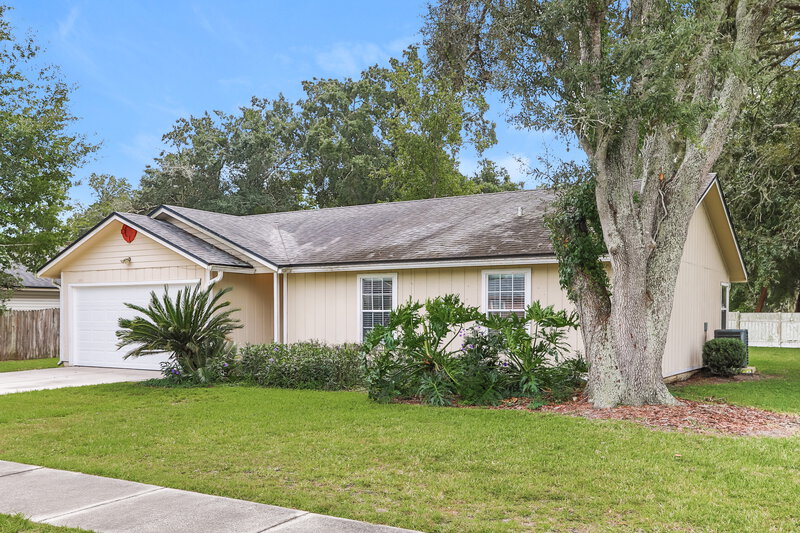 1,580/Mo, 1903 Farm Way Middleburg, FL 32068 Floor Plan View 2