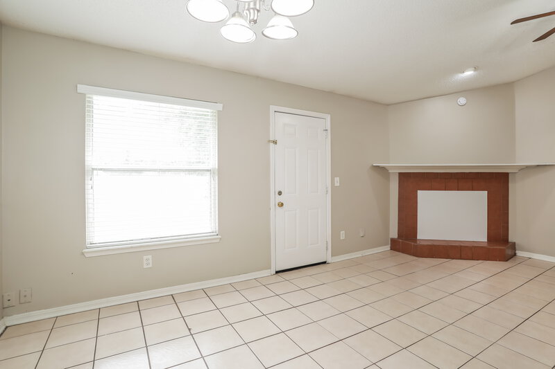 1,580/Mo, 1903 Farm Way Middleburg, FL 32068 Dining Room View