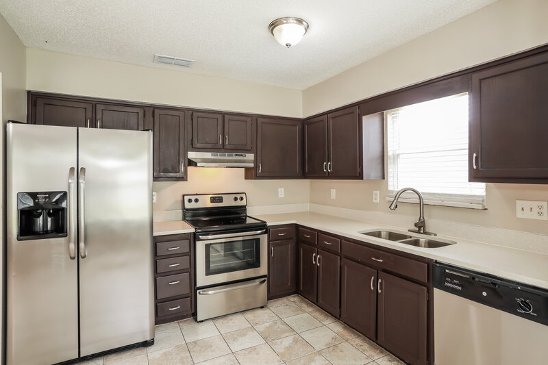 1,580/Mo, 1903 Farm Way Middleburg, FL 32068 Kitchen View