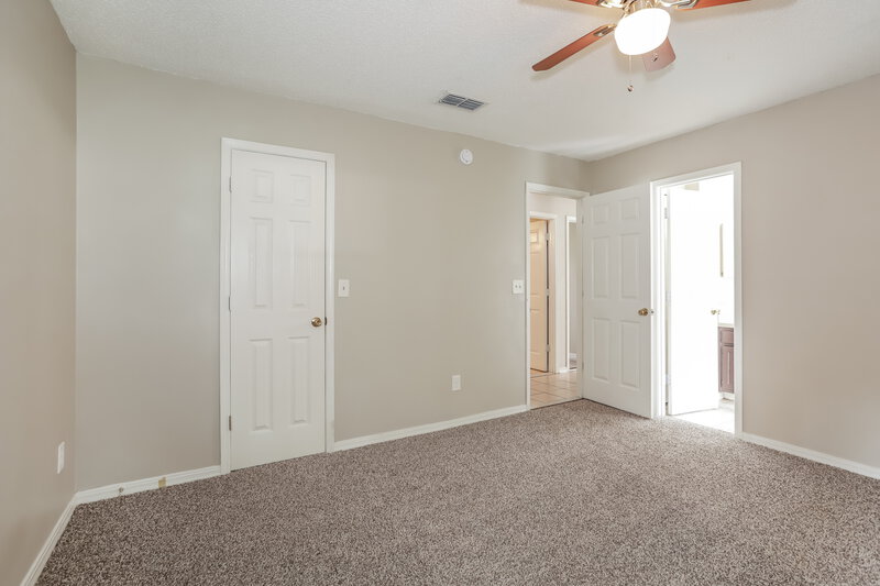 1,580/Mo, 1903 Farm Way Middleburg, FL 32068 Main Bedroom View 2