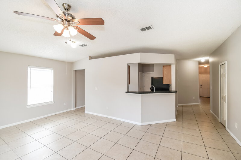 2,300/Mo, 3341 Volley Dr Jacksonville, FL 32277 Living Room View 3