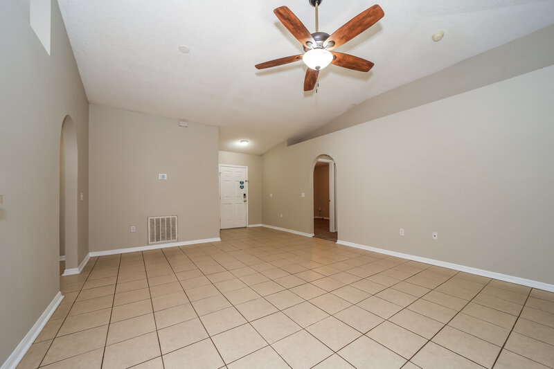 1,960/Mo, 11242 Ardencroft Dr S Jacksonville, FL 32246 Living Room View 2