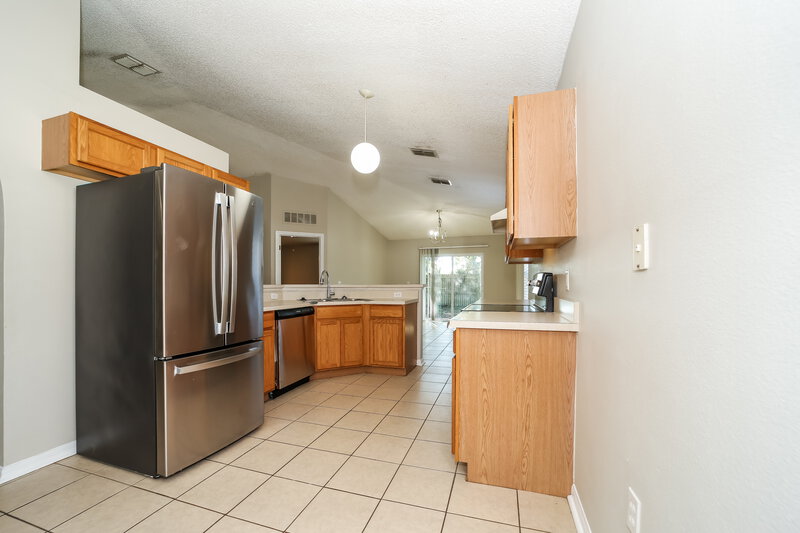 1,960/Mo, 11242 Ardencroft Dr S Jacksonville, FL 32246 Kitchen View