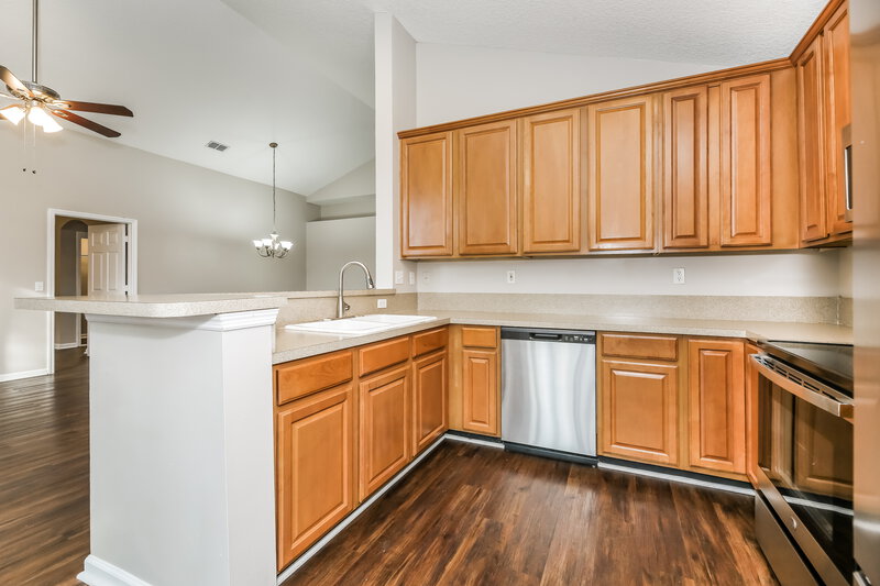 2,150/Mo, 1723 Rustling Dr Fleming Island, FL 32003 Kitchen View 2