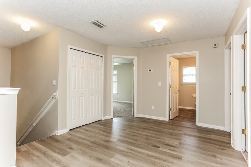 2,265/Mo, 3948 Anderson Woods Dr Jacksonville, FL 32218 Family Room View 2
