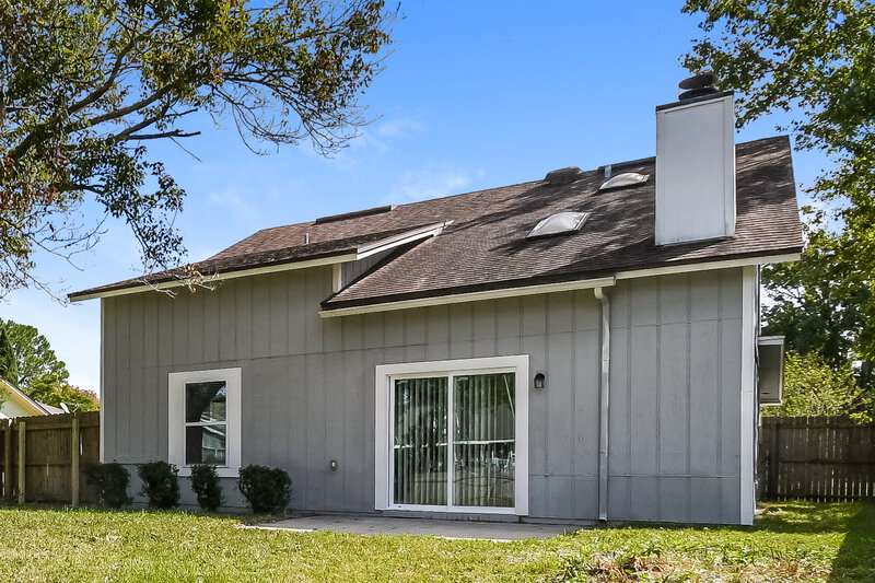 2,040/Mo, 4685 Wassail Dr Jacksonville, FL 32257 Rear View