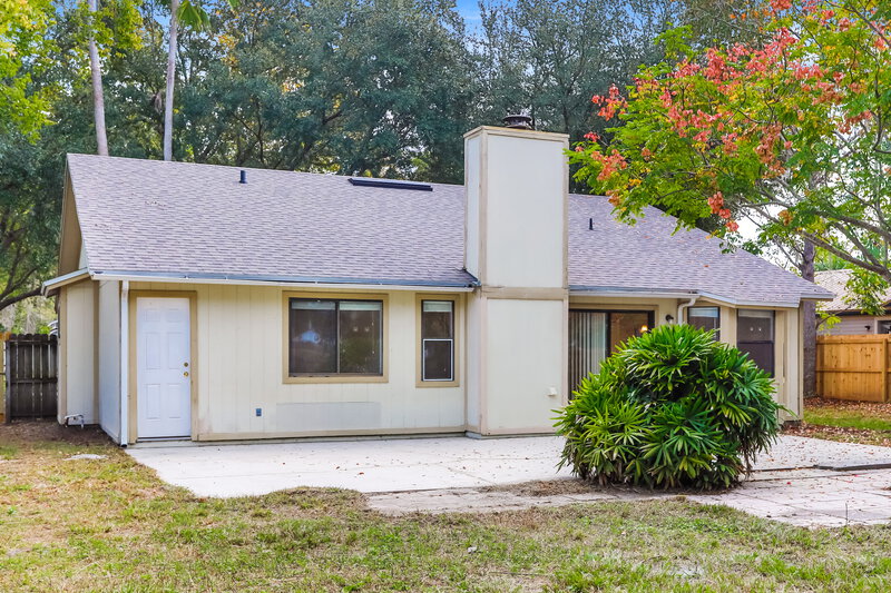 2,300/Mo, 2232 Alderney Ct Middleburg, FL 32068 Rear View