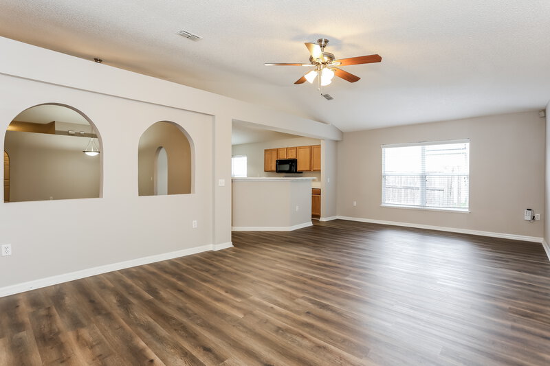 1,745/Mo, 9350 Lockheed Ln Jacksonville, FL 32221 Living Room View 2