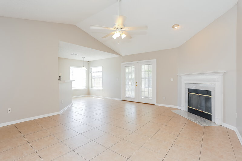 1,985/Mo, 538 Fallen Timbers Dr Orange Park, FL 32073 Living Room View