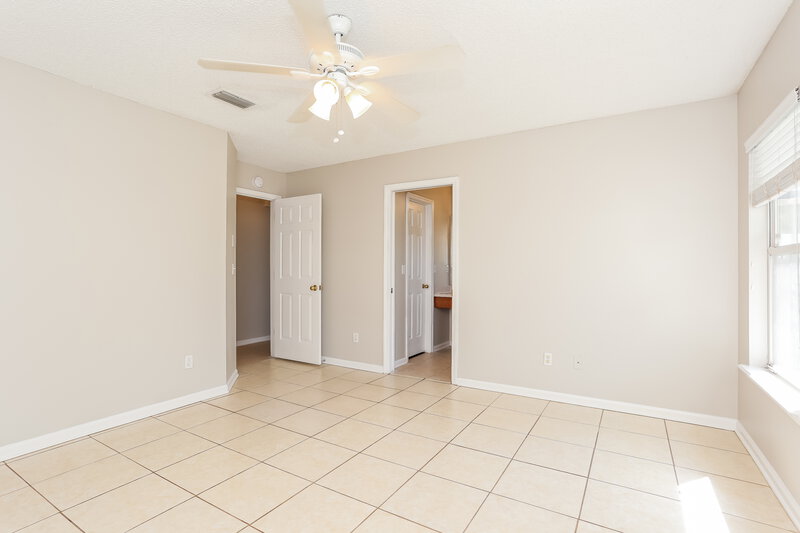 1,985/Mo, 538 Fallen Timbers Dr Orange Park, FL 32073 Main Bedroom View