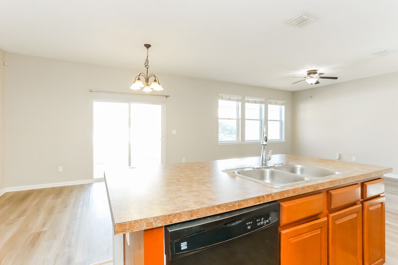 0/Mo, 6177 Casterbridge Rd Jacksonville, FL 32258 Kitchen View 2