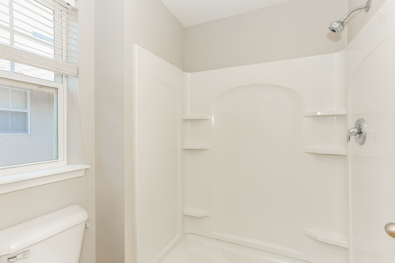 0/Mo, 6177 Casterbridge Rd Jacksonville, FL 32258 Main Bathroom View 2