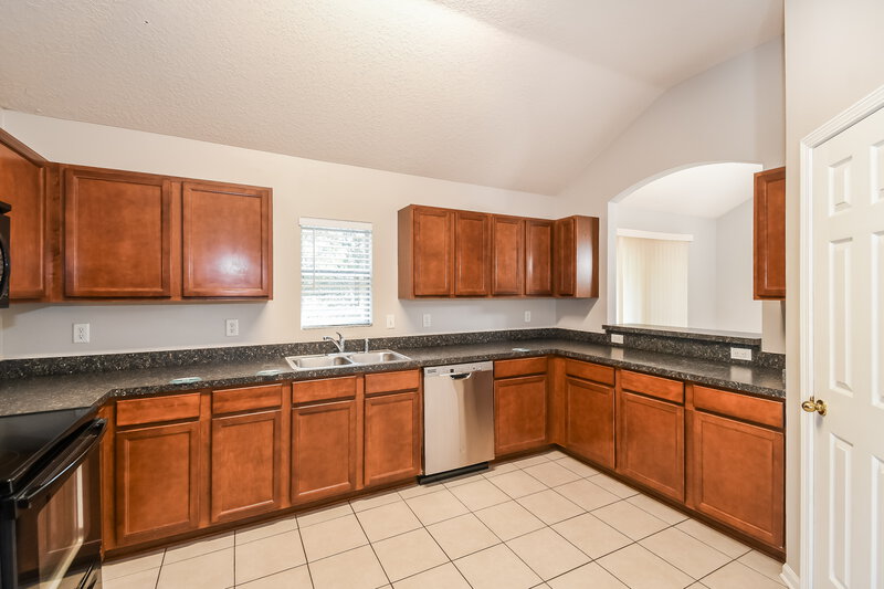 1,905/Mo, 6223 Bonita Cove Rd Jacksonville, FL 32222 Kitchen View