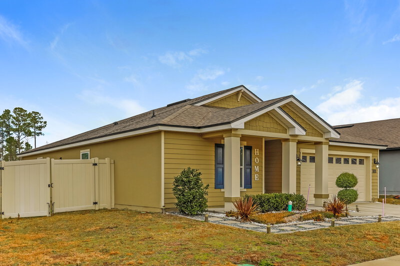 2,050/Mo, 75055 Nassau Station Way Yulee, FL 32097 Front View