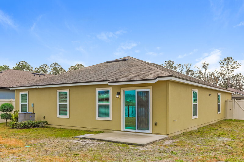 2,050/Mo, 75055 Nassau Station Way Yulee, FL 32097 Rear View